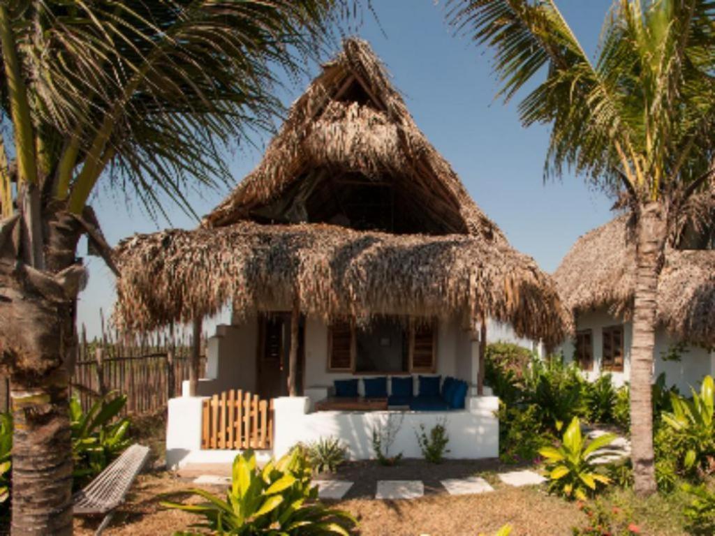 Paredon Surf House 2*