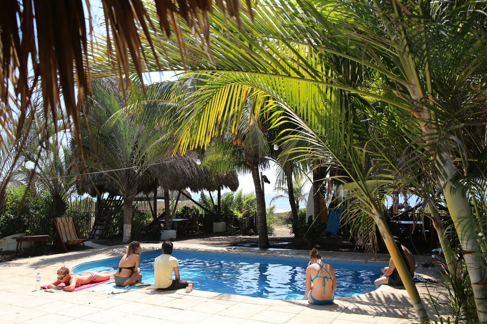Hotel Paredon Surf House El Paredón Buena Vista