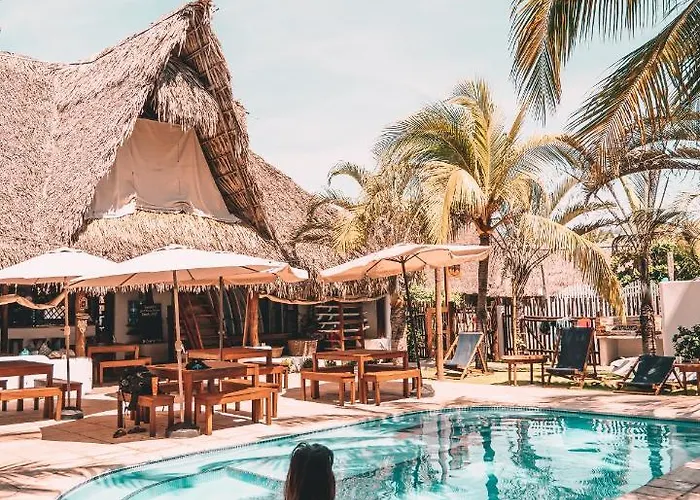 Paredon Surf House