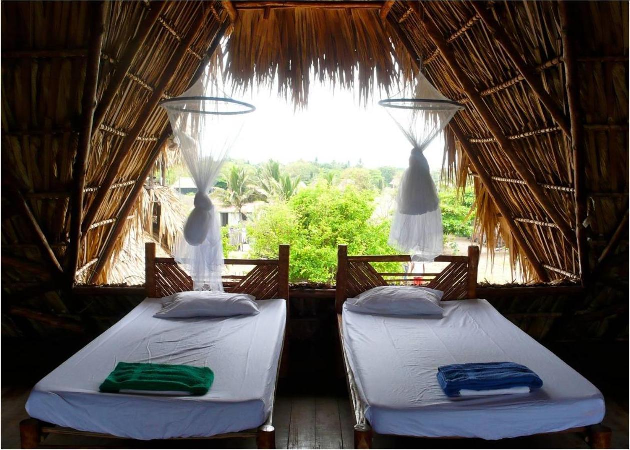 Paredon Surf House Hotel 2*